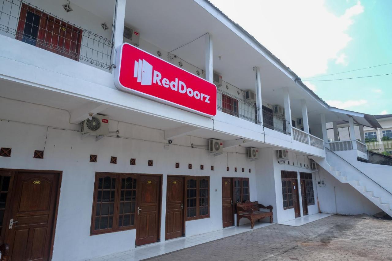 Reddoorz Near Plaza Ambarrukmo Yogyakarta Hotel Maguwo Exterior photo