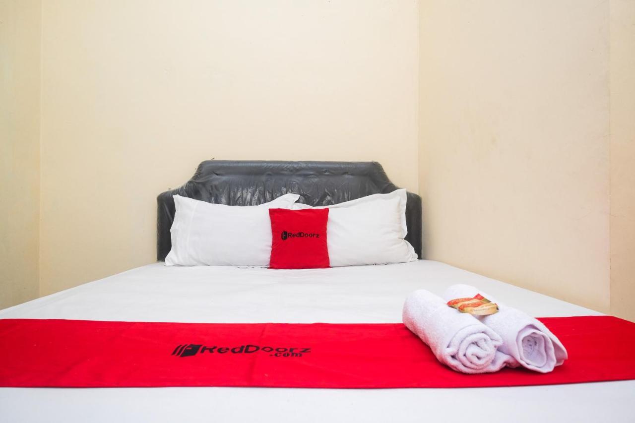 Reddoorz Near Plaza Ambarrukmo Yogyakarta Hotel Maguwo Exterior photo